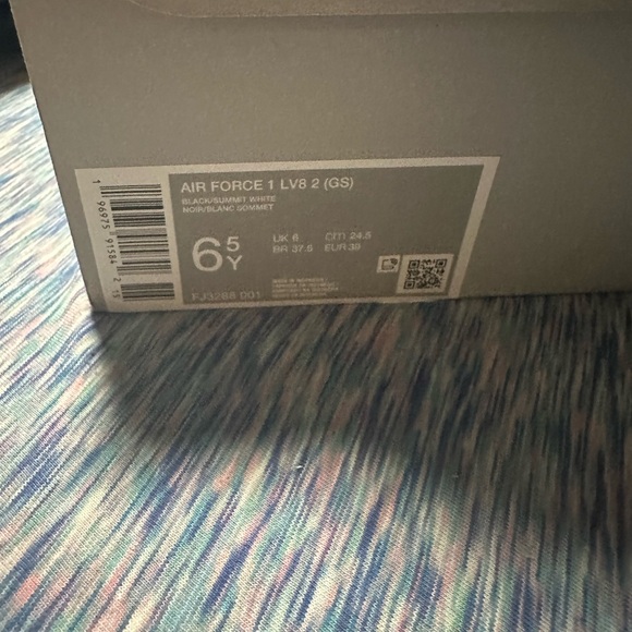 Nike Air Force One - Picture 5 of 6